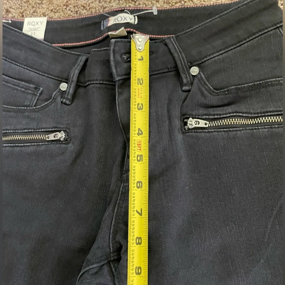 Roxy Black Skinny Jeans with Zipper ankles - Picture 9 of 11